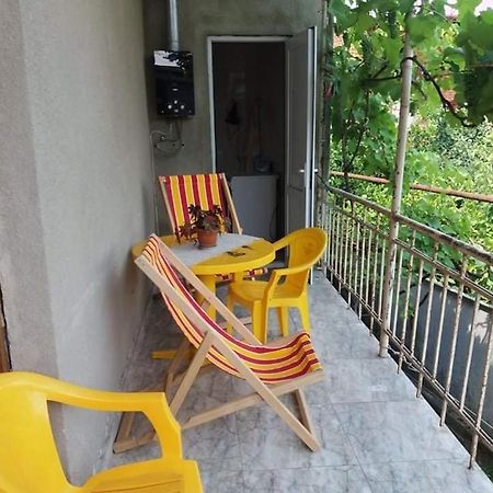 Beruka Guest House Kutaissi Exterior foto