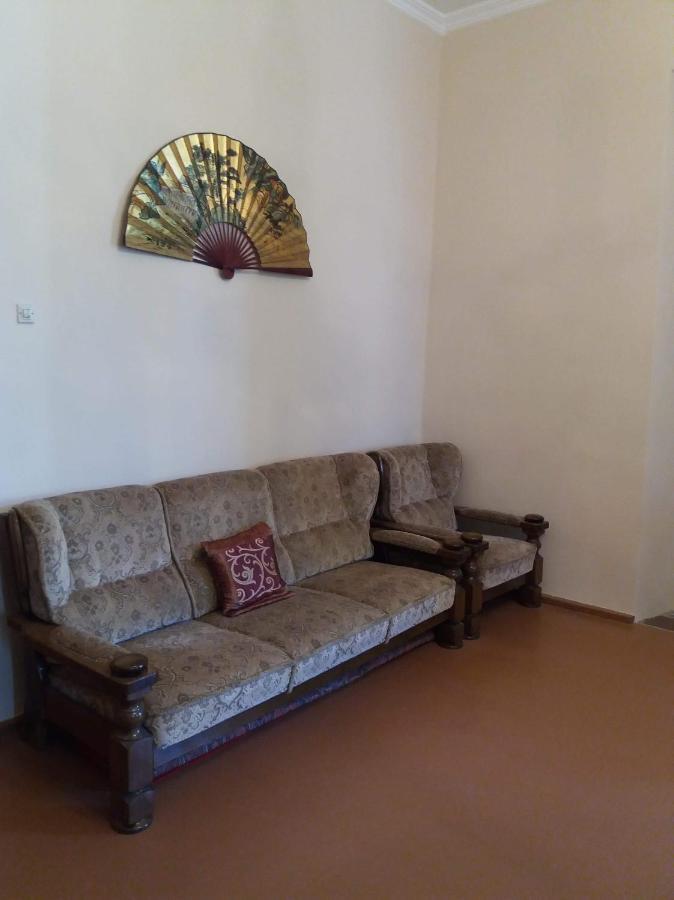 Beruka Guest House Kutaissi Exterior foto