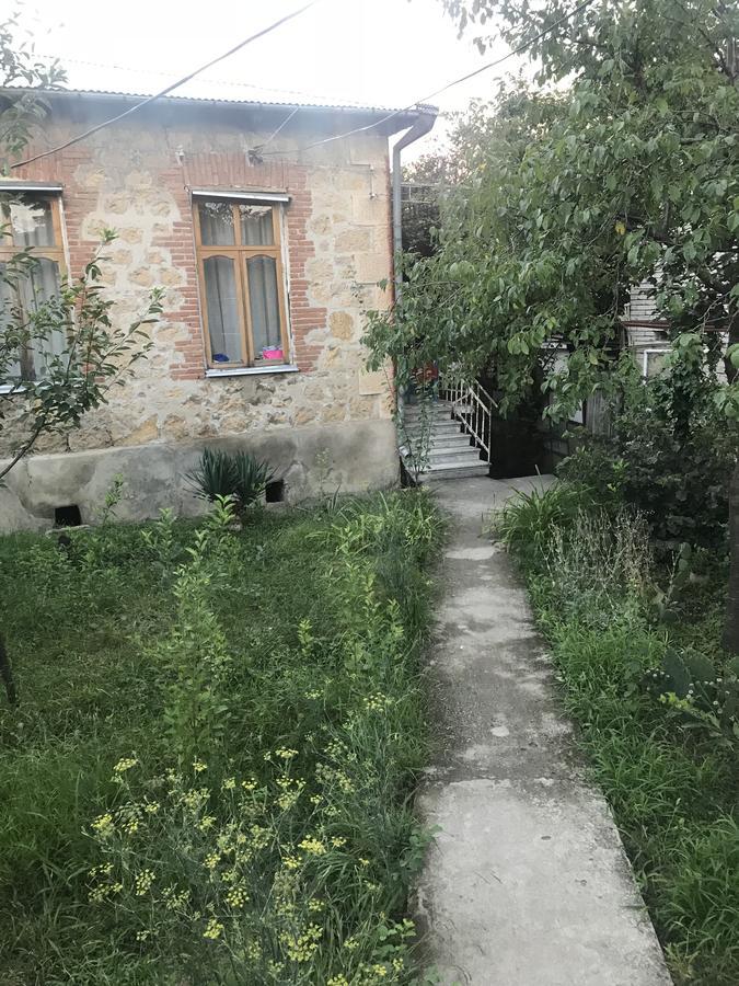 Beruka Guest House Kutaissi Exterior foto